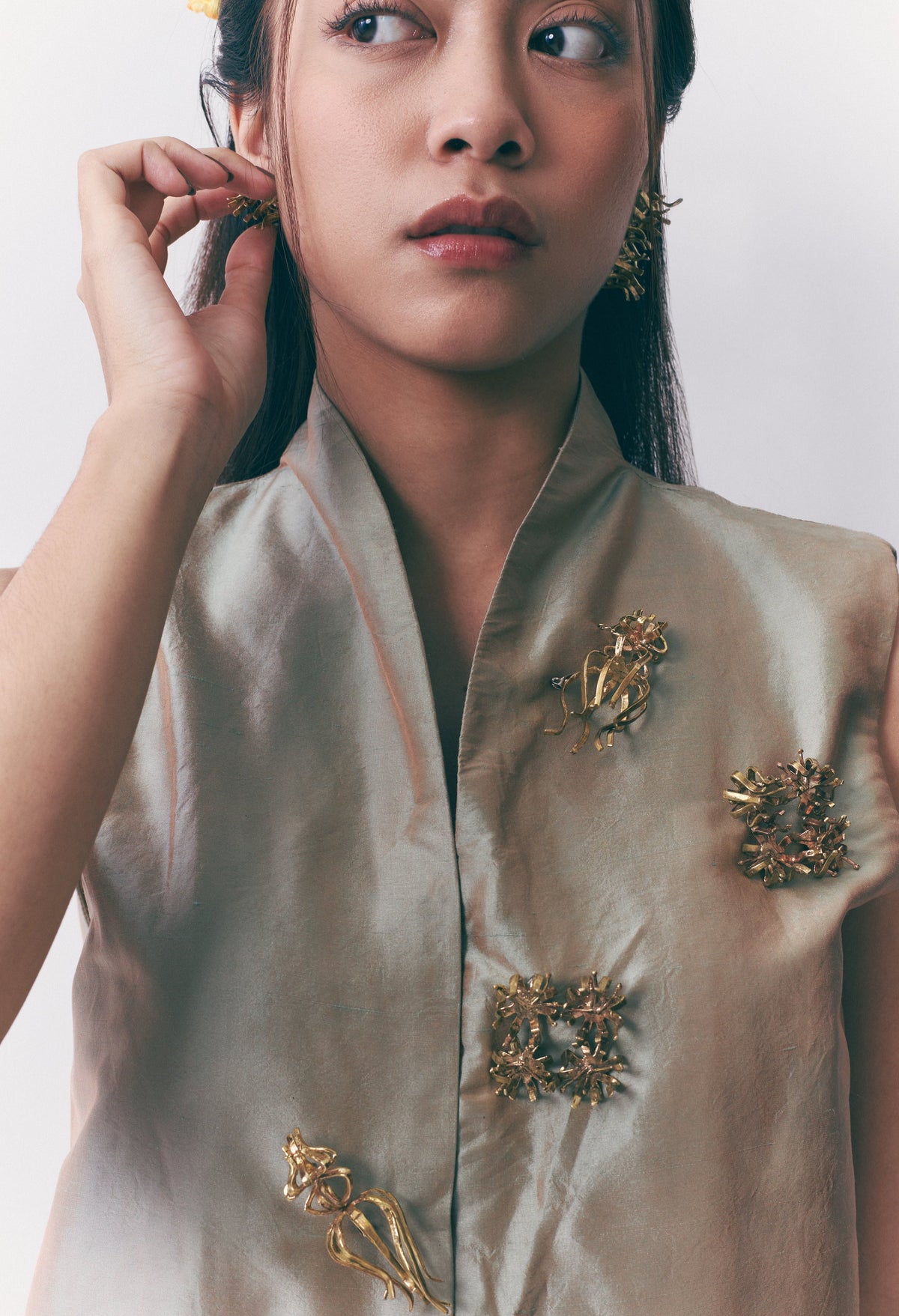 Mekar Brooch