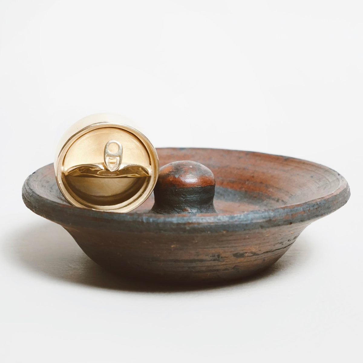 Can Brooch